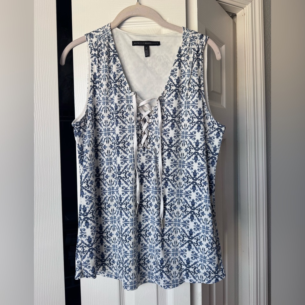 White House Black Market Sleeveless Top in Spanish Tile print